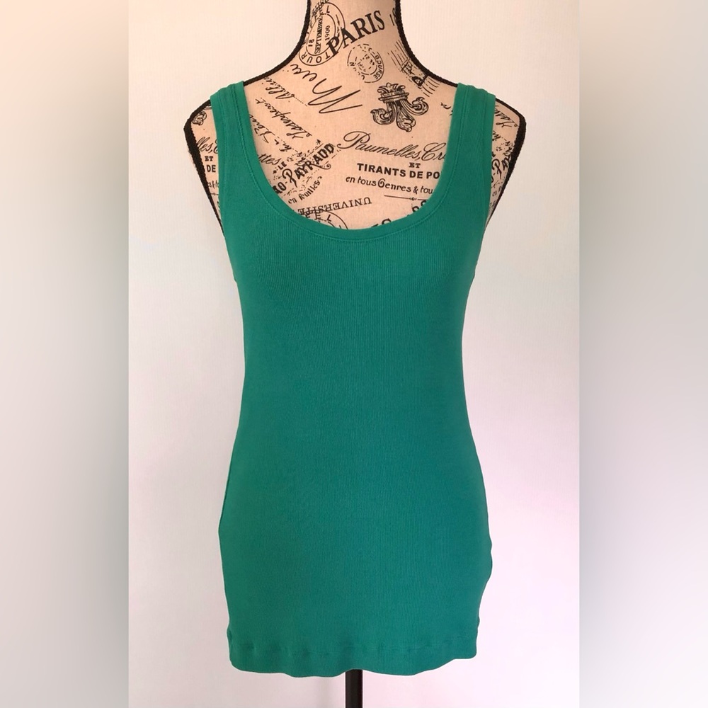 🌟2/$20🌟 Green Ribbed Tank Top